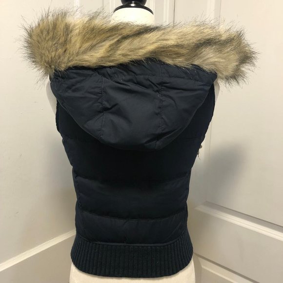 NWT Abercrombie Winter Down Puffer Vest Size XS - Picture 5 of 7